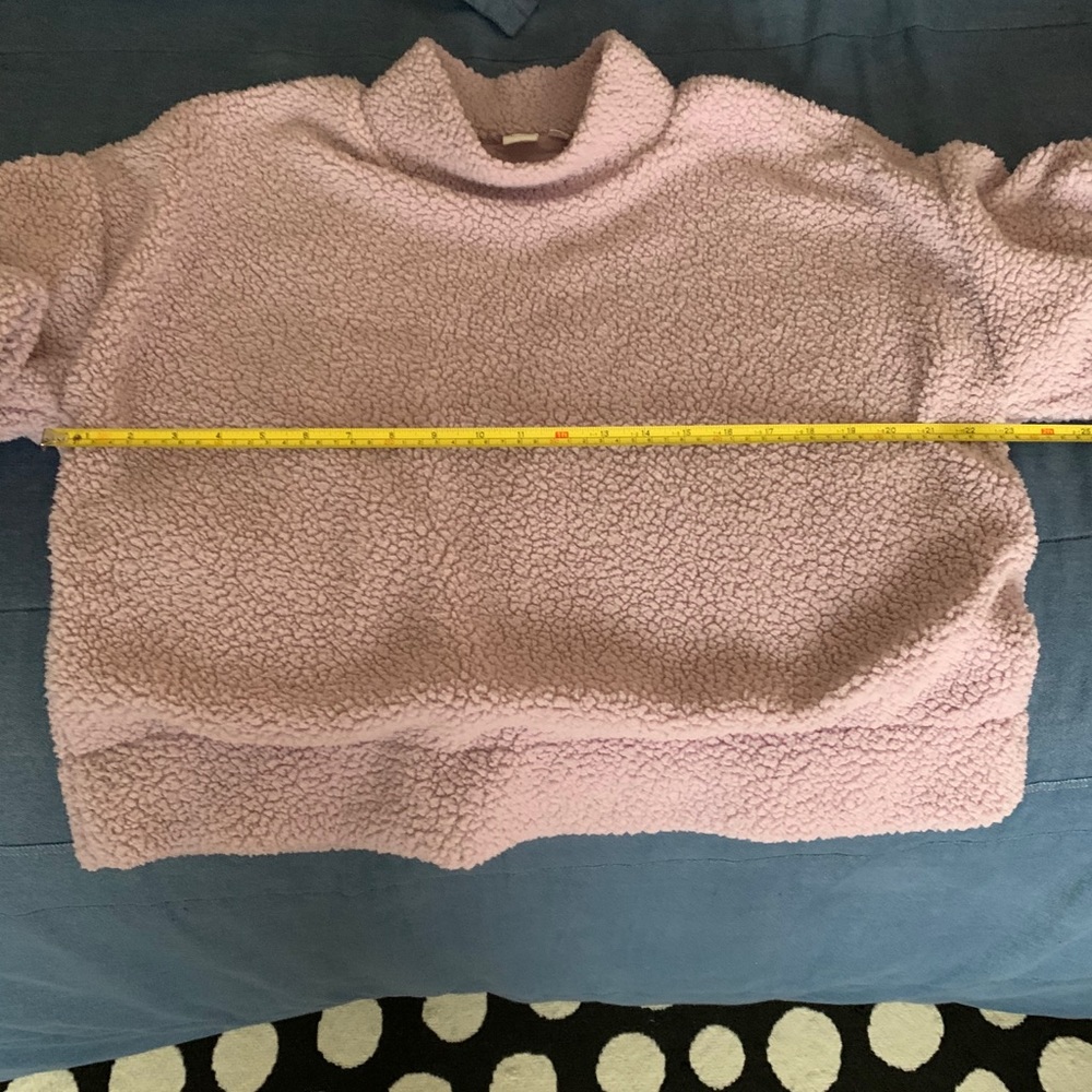 Donate Gap Sherpa Sweater - Picture 10 of 12
